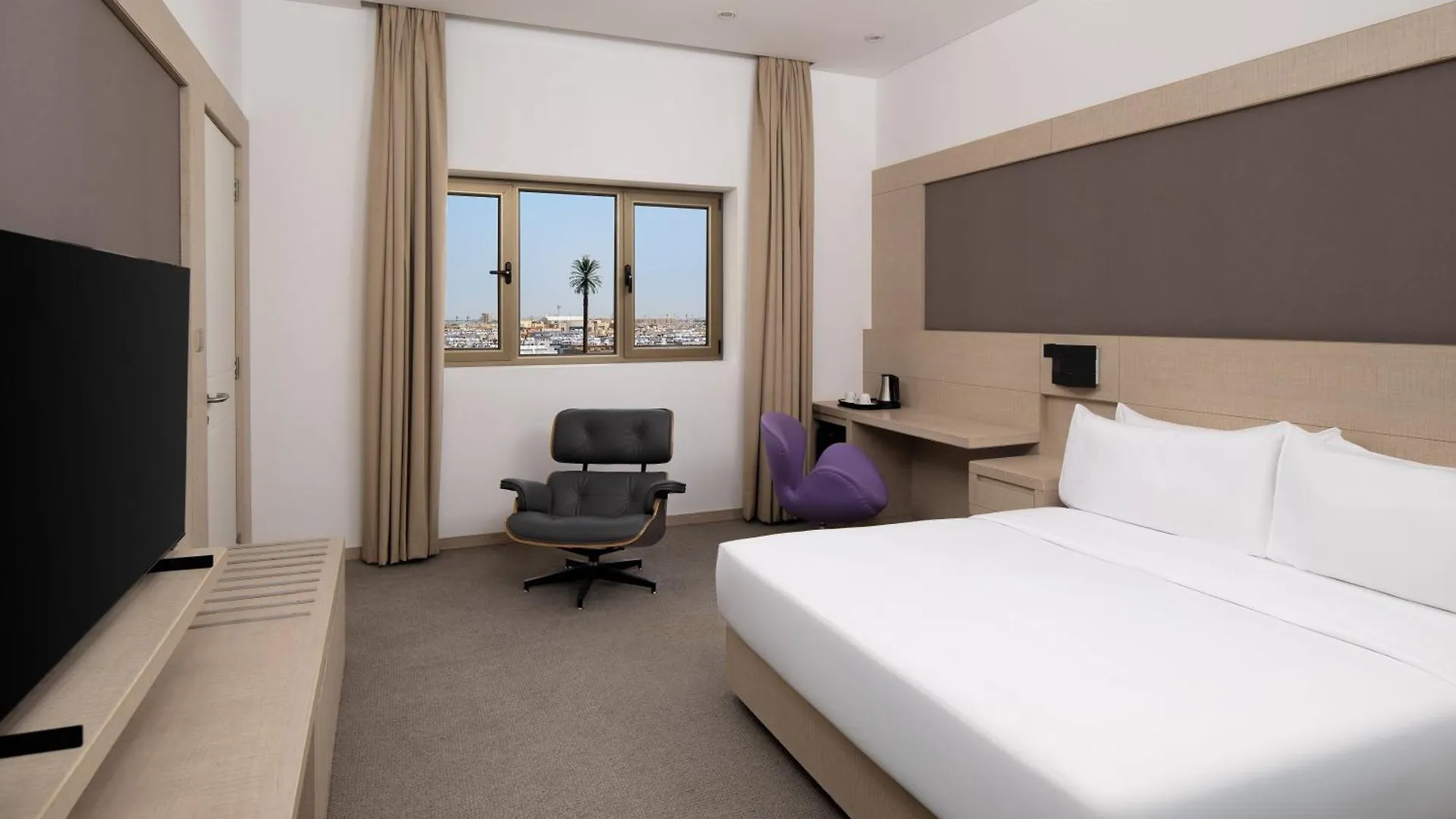 Carlton Al Moaibed Hotel Dammam 5*,  Saudi Arabia